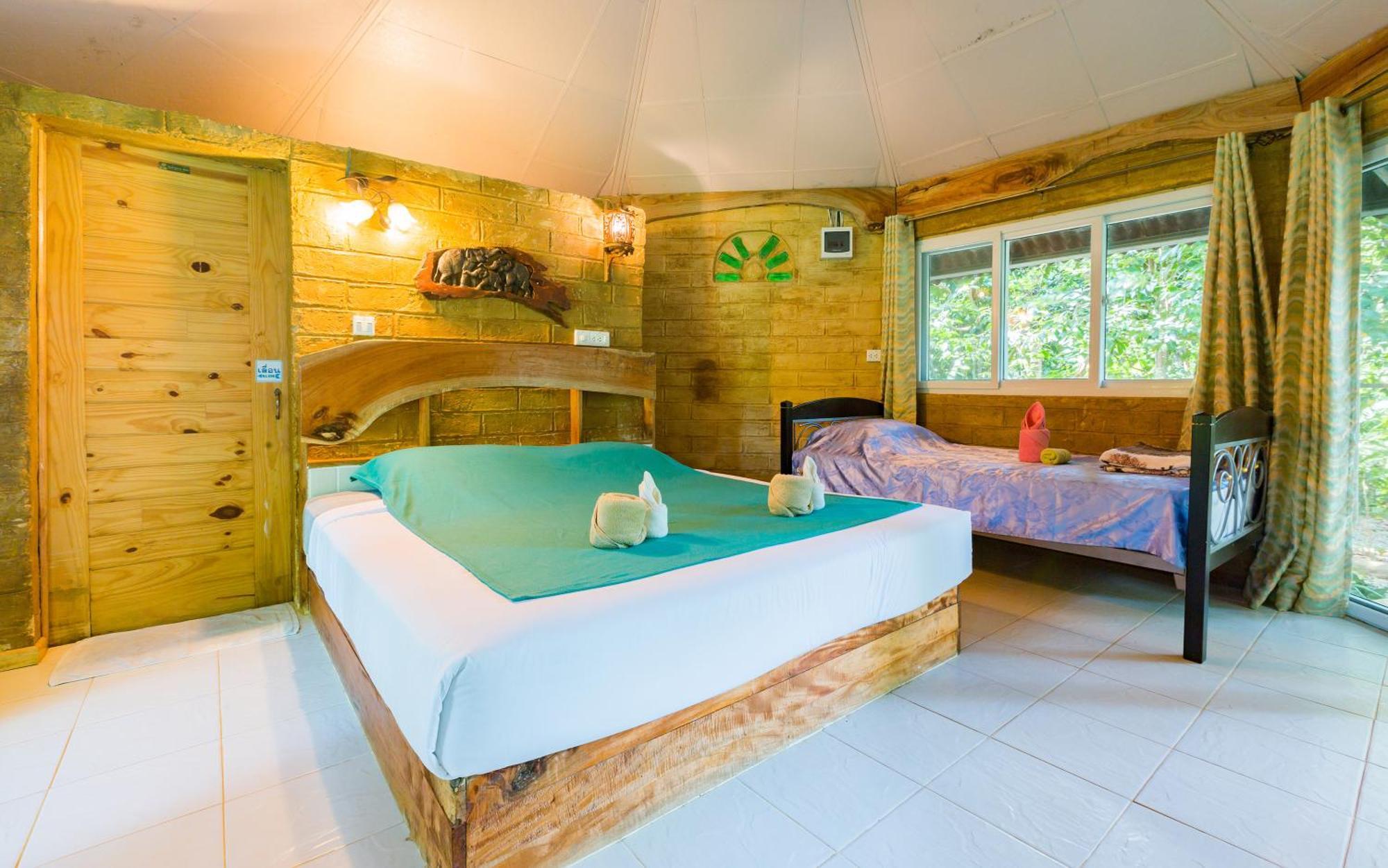 Baandin Chiewlarn Resort 3*