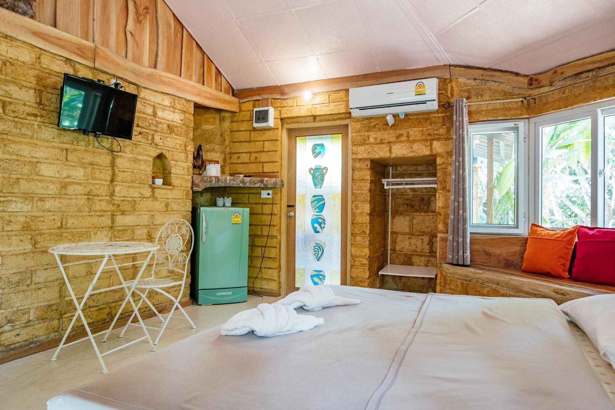 Baandin Chiewlarn Resort Ban Tha Khun